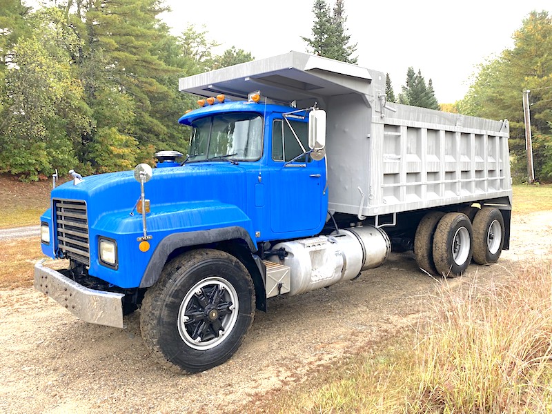 1998 Mack RD600 Dump Truck