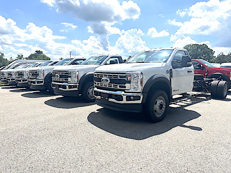 2024 FORD F-600 CAB CHASSIS