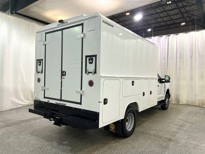 2025 FORD F350 UTILITY
