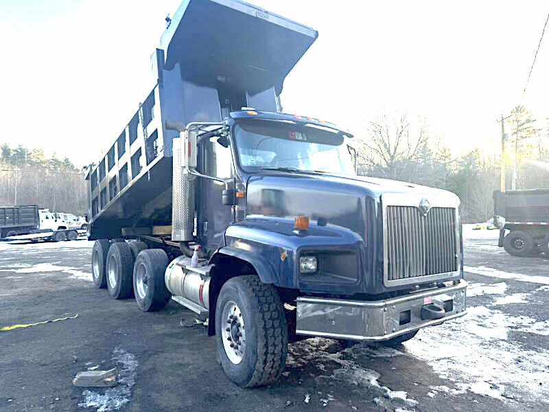 2004 INTERNATIONAL 5600i