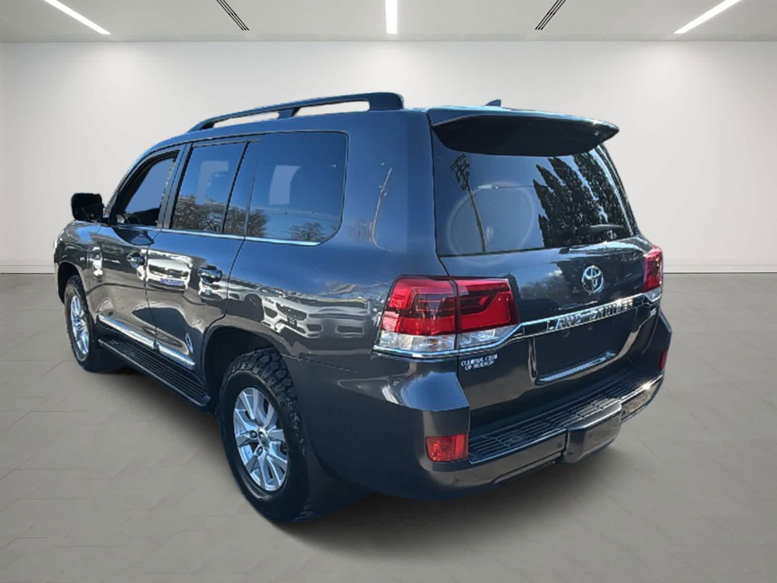 2016-Toyota-Land-Cruiser-P10495A-2 2016-Toyota-Land-Cruiser-P10495A-2