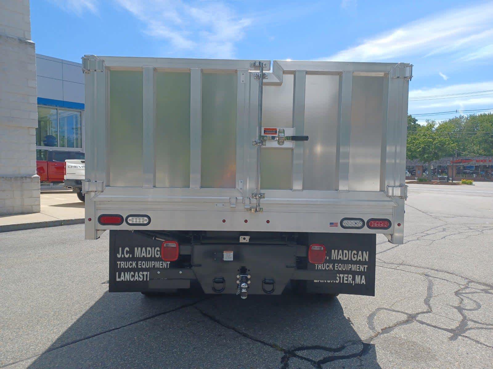 2024-Chevrolet-Silverado-3500HD-24703-5 2024-Chevrolet-Silverado-3500HD-24703-5