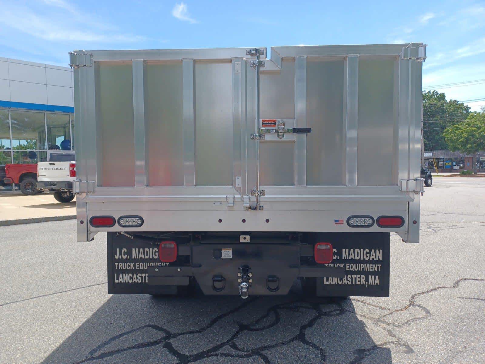 2024-Chevrolet-Silverado-3500HD-24704-6 2024-Chevrolet-Silverado-3500HD-24704-6