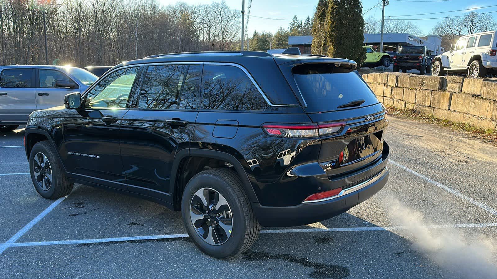 2024-Jeep-Grand-Cherokee-4xe-240074-1 2024-Jeep-Grand-Cherokee-4xe-240074-1