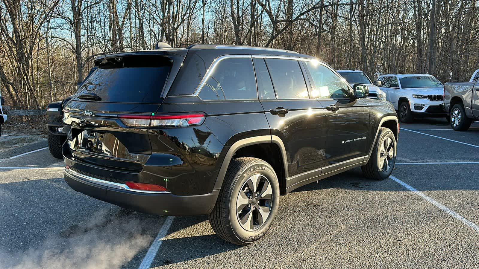 2024-Jeep-Grand-Cherokee-4xe-240074-3 2024-Jeep-Grand-Cherokee-4xe-240074-3