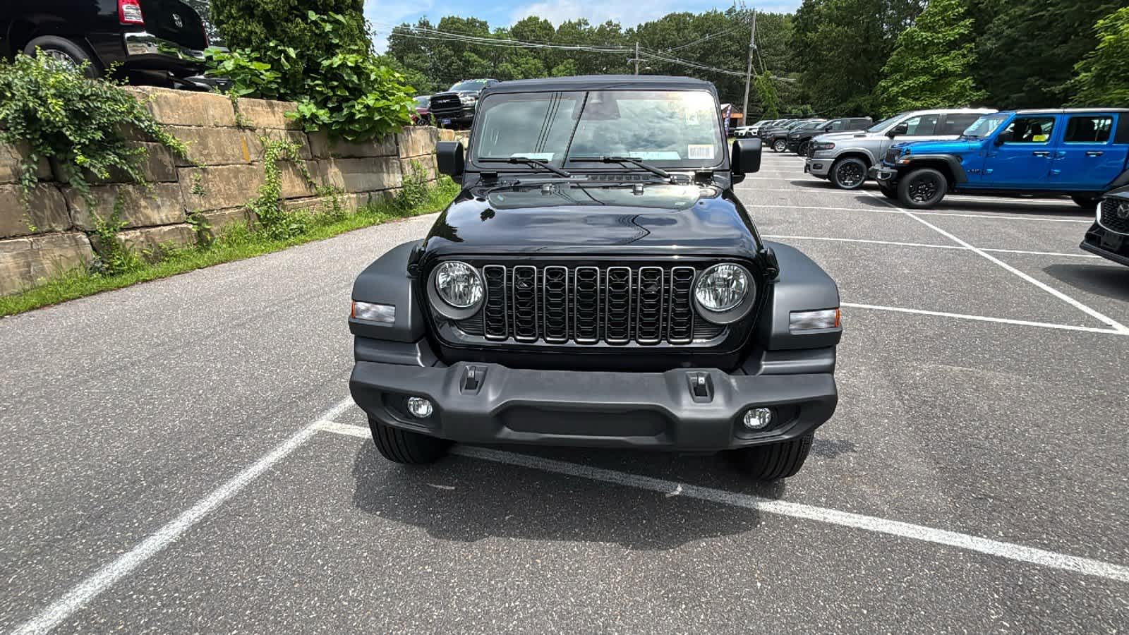 2025-Jeep-Wrangler-250255-7 2025-Jeep-Wrangler-250255-7