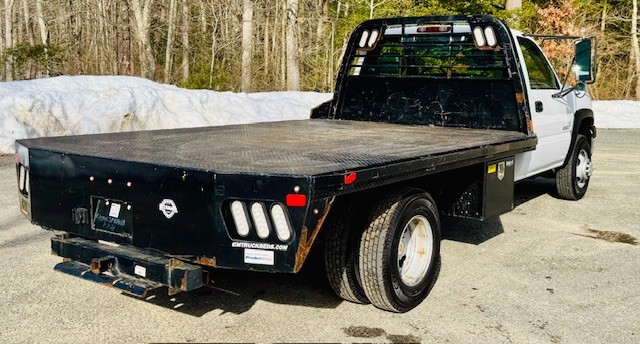 W/NEW 12’ CM FLATBED W/NEW 12’ CM FLATBED