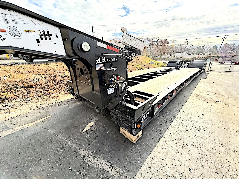 2026 XL SPECIALIZED XL100HDGS LOWBOY TRAILER