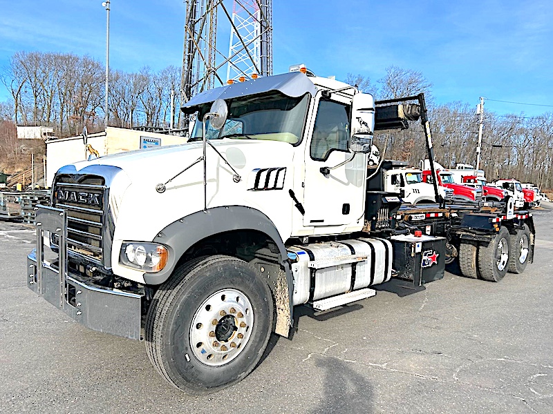 2023 MACK GRANITE 64FR GARBAGE TRUCK – ROLL-OFF