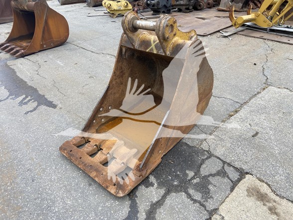 CATERPILLAR-48-CLEANUP-BKT-IM4749-1 CATERPILLAR-48-CLEANUP-BKT-IM4749-1