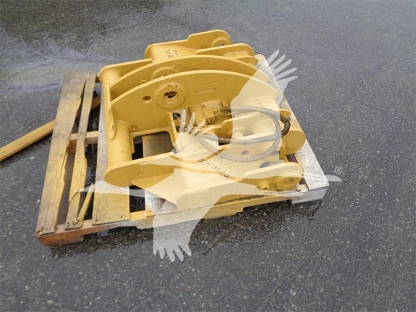 Coupler / Quick Coupler CATERPILLAR HYD Q/C IM3572 Coupler / Quick Coupler CATERPILLAR HYD Q/C IM3572