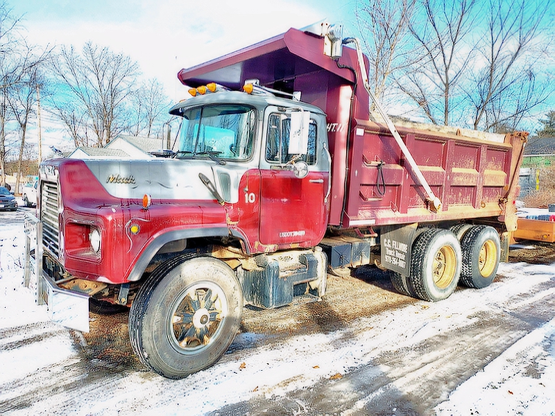 1999 MACK DM686