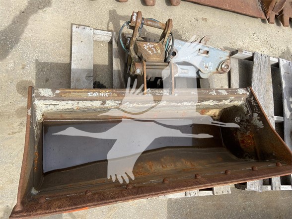 WERK-BRAU-48-TILT-BUCKET-IM4187-1 WERK-BRAU-48-TILT-BUCKET-IM4187-1