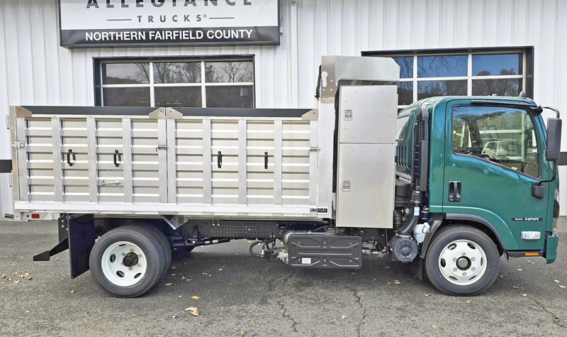 2025 ISUZU NRR LANDSCAPE DUMP