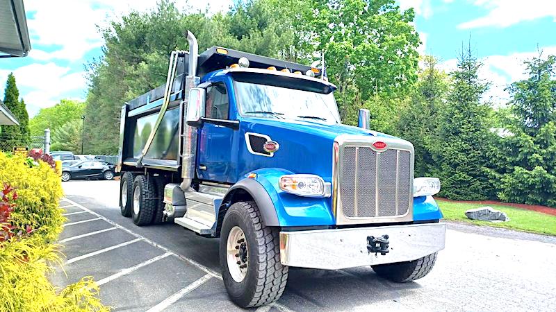 2025 PETERBILT 567