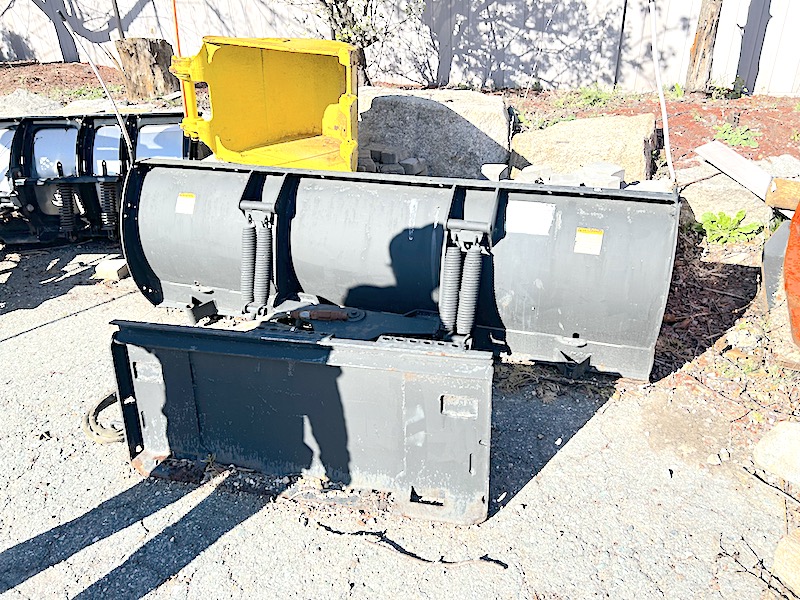 BOBCAT POWER ANGLE PLOW