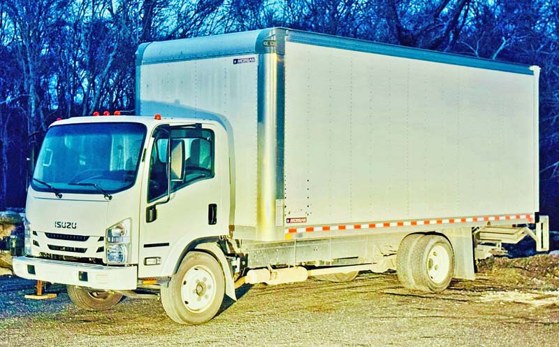 2021 ISUZU NPR HD 20’ MORGAN BOX