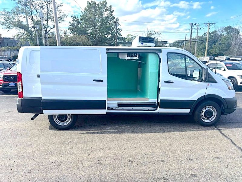 2025 FORD T250 REFRIGERATED VAN