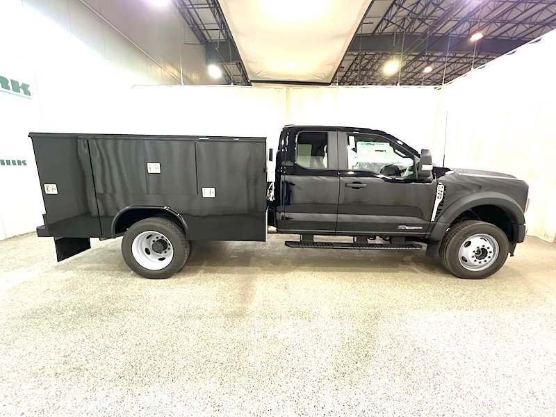 2025 FORD F550 SERVICE