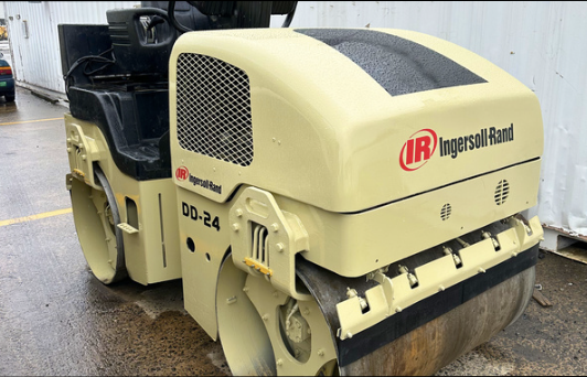 2001 INGERSOLL-RAND DD24