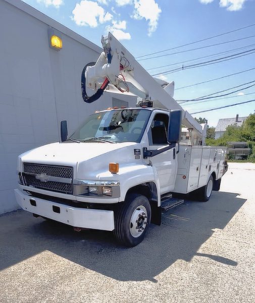 2008 CHEVY C5500 BUCKET TRUCK