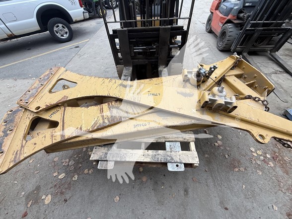 Tailgate CATERPILLAR SCISSOR TAILGATE IM4667 Tailgate CATERPILLAR SCISSOR TAILGATE IM4667