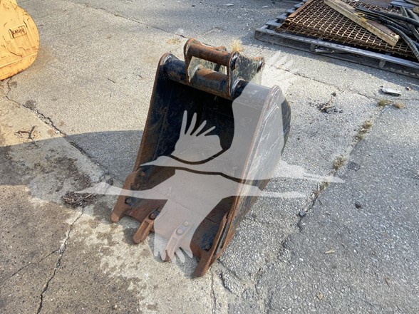 GEITH-24-DIGGING-BUCKET-IM4028-1 GEITH-24-DIGGING-BUCKET-IM4028-1