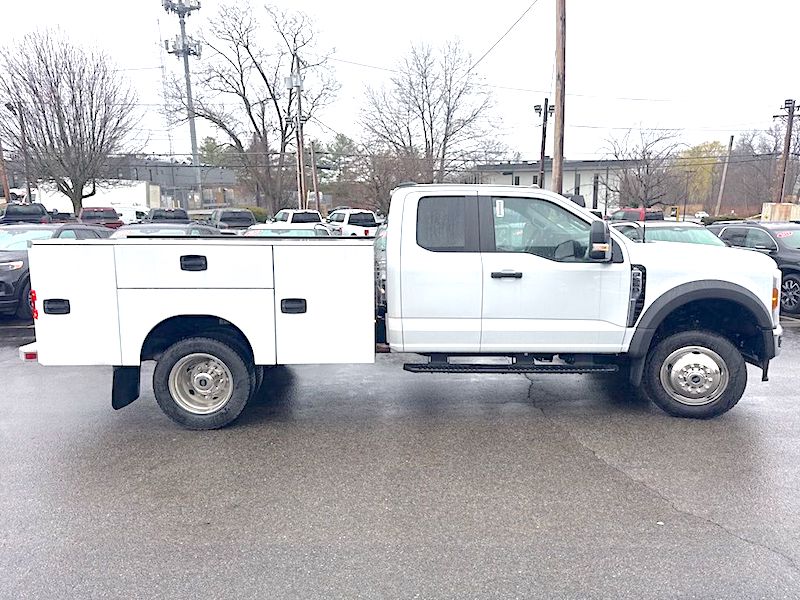 2026 F550 SUPER CAB SERVICE