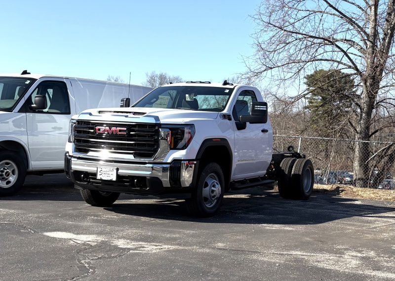 2026 GMC SIERRA 3500 REGULAR CAB CHASSIS