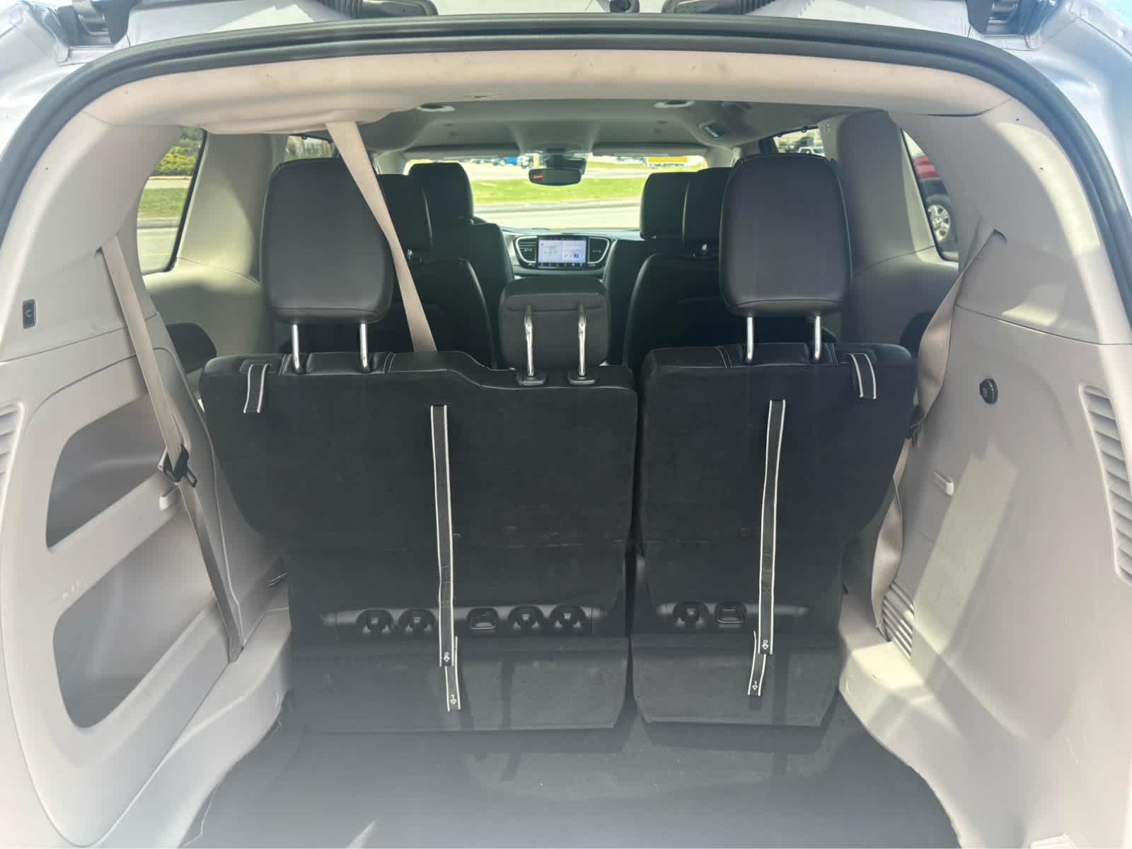 2024-Chrysler-Pacifica-stk5832-8 2024-Chrysler-Pacifica-stk5832-8