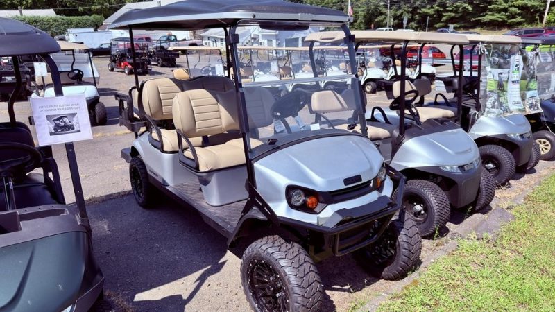 2026 E-Z-GO Express 6 Gas Lifted Platinum