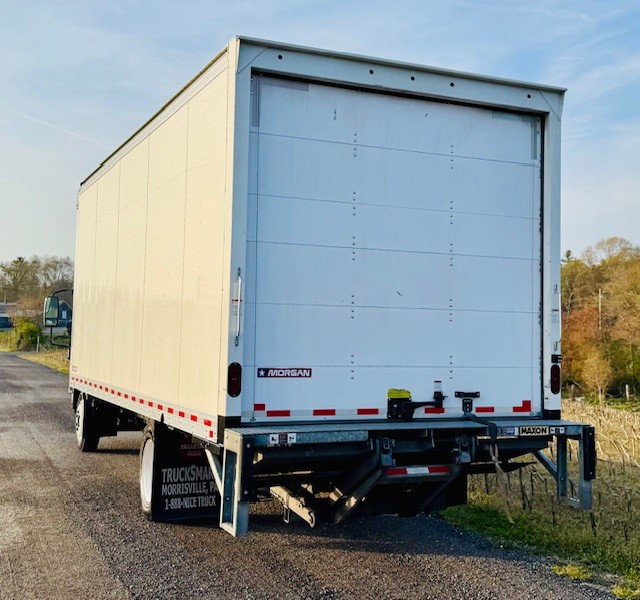 GALVANIZED TUCK-AWAY TAILGATE GALVANIZED TUCK-AWAY TAILGATE