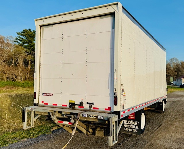 GALVANIZED TUCK-AWAY TAILGATE GALVANIZED TUCK-AWAY TAILGATE