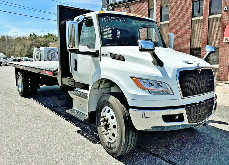 2025 INTERNATIONAL MV FLATBED