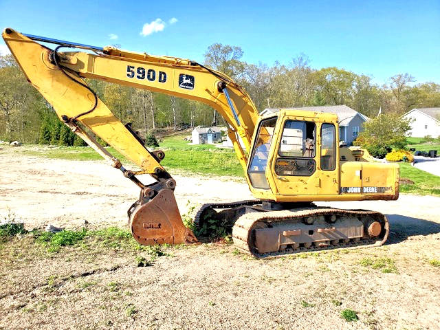 1999 JOHN DEERE 590D EXCAVATOR