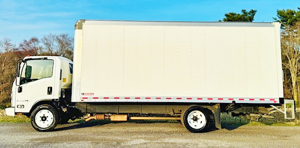 2021 ISUZU NPR HD 20’ MORGAN BOX