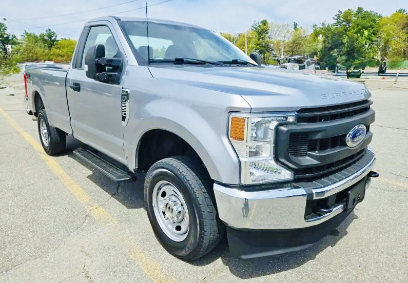 2022 FORD F250 REG CAB 8’ BED 4X4