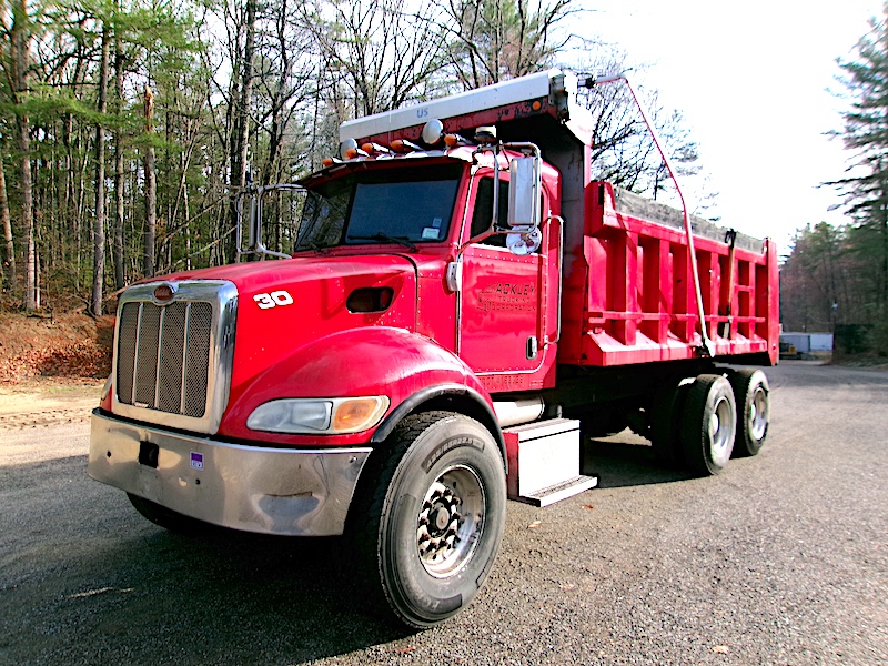 2007 PETERBILT 335 TANDEM-AXLE DUMP TRUCK