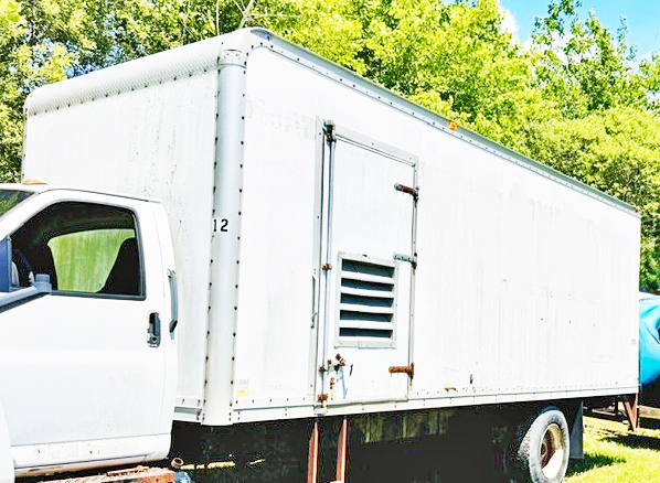 24 FOOT STORAGE BOX