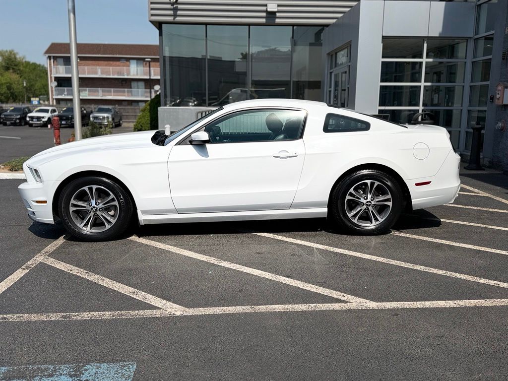 2014-Ford-Mustang-stkFM9739A-2 2014-Ford-Mustang-stkFM9739A-2