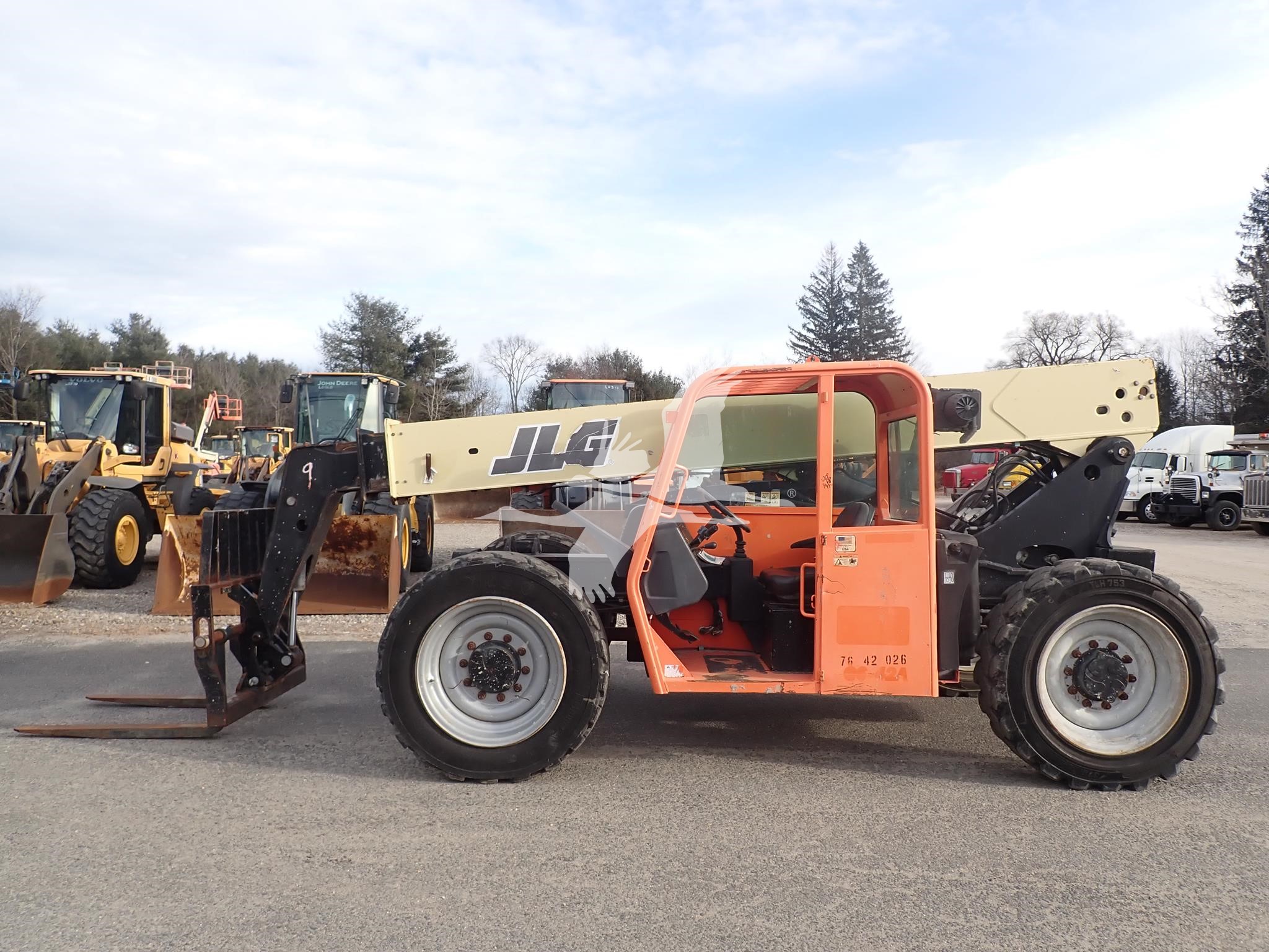 2015 JLG G6-42A FL328 2015 JLG G6-42A FL328