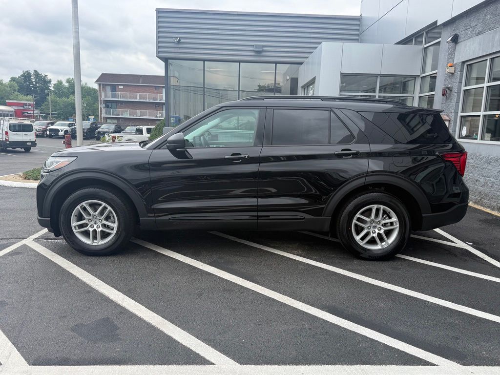 2026-Ford-Explorer-stkFM10740-2 2026-Ford-Explorer-stkFM10740-2