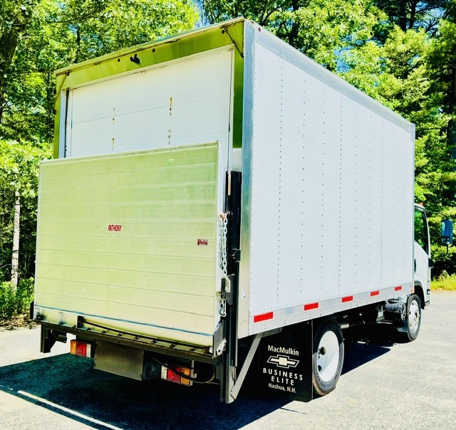 2024 CHEVY 4500 14’ BOX W/POWER GATE 2024 CHEVY 4500 14’ BOX W/POWER GATE