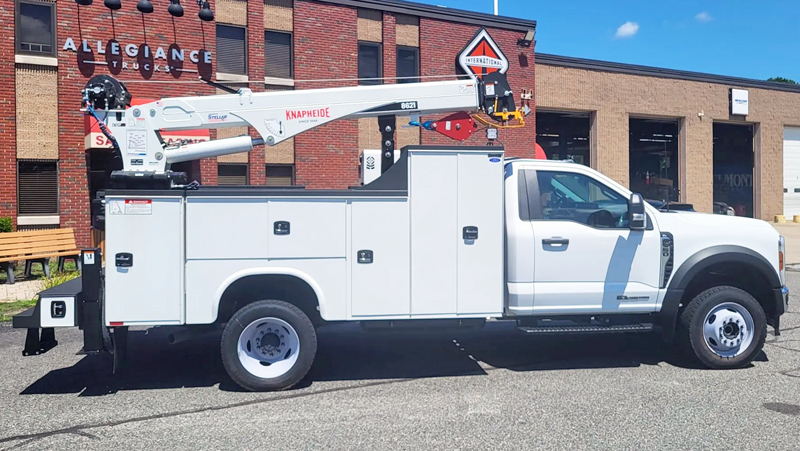 2025 FORD F550 UTILITY 4X4 W/CRANE