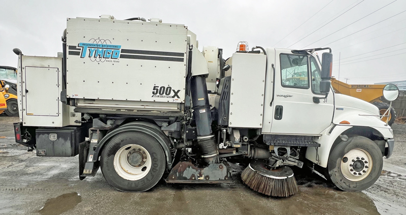 2013 TYMCO 500X SWEEPER.