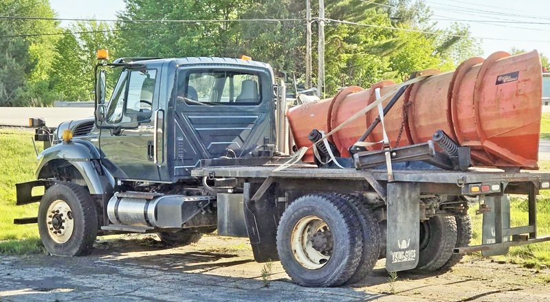 2009 INTERNATIONAL 7400 – Complete or Will Part Out