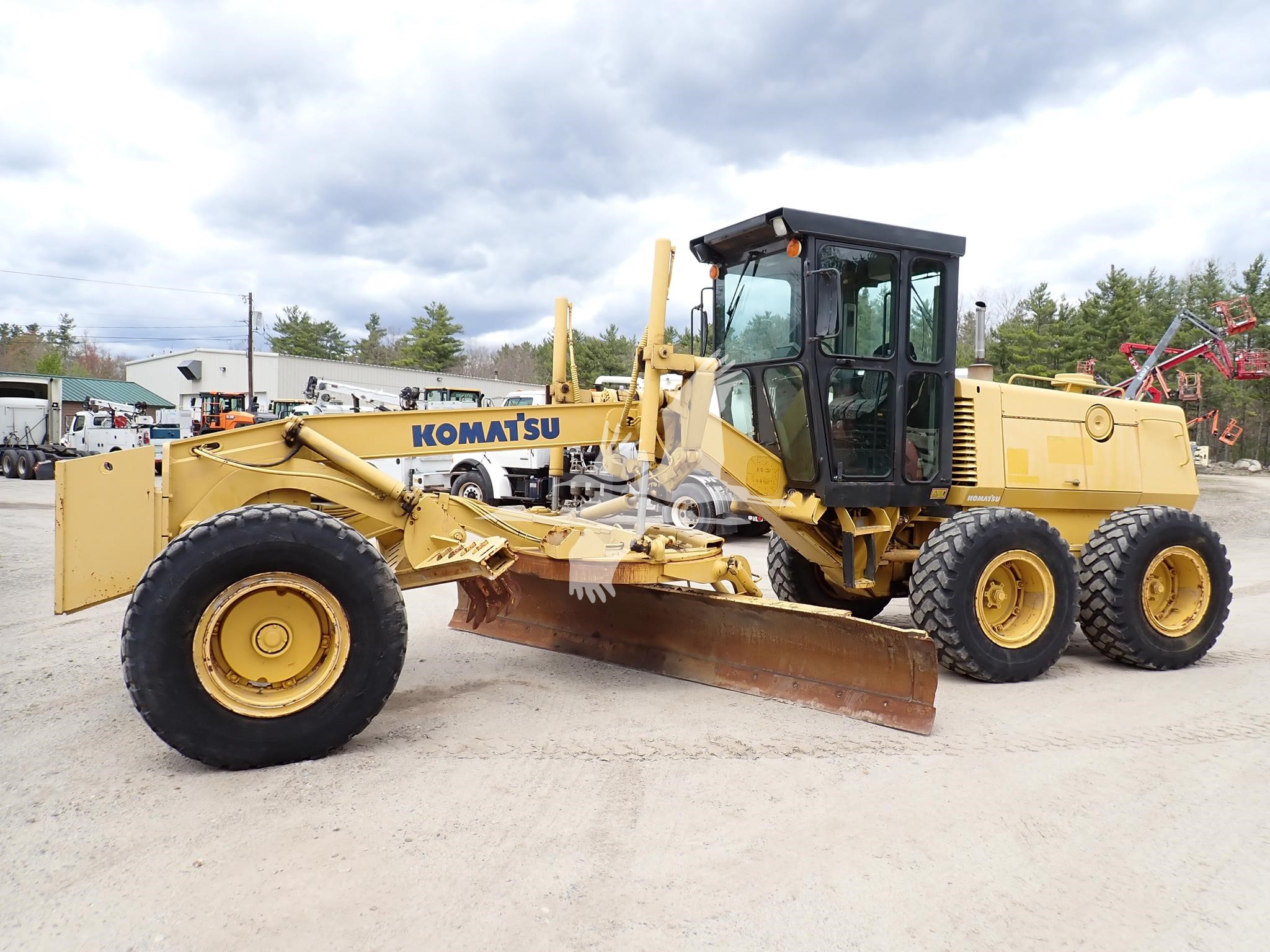 2000 KOMATSU GD530 GR344 (SALE PENDING) 2000 KOMATSU GD530 GR344 (SALE PENDING)