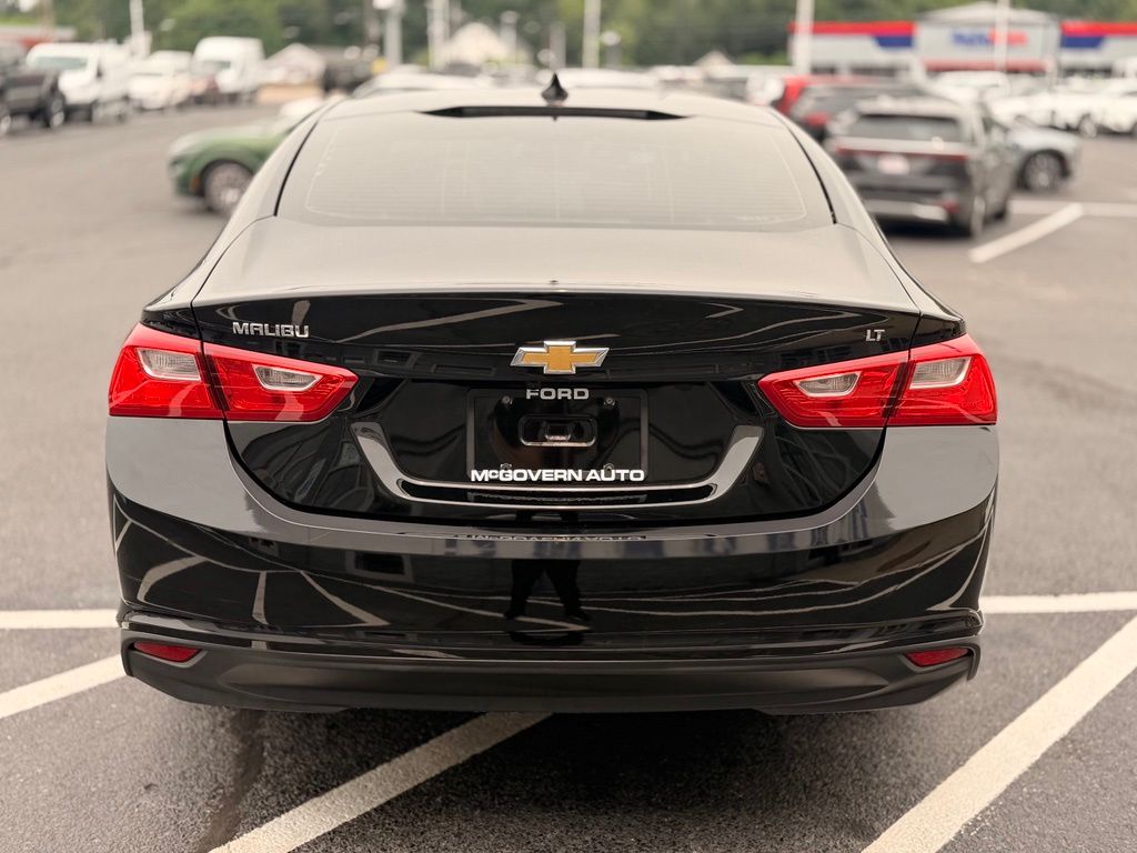 2017-Chevrolet-Malibu-stkFD3309-5 2017-Chevrolet-Malibu-stkFD3309-5