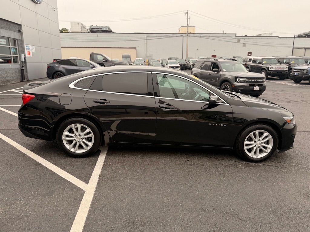 2017-Chevrolet-Malibu-stkFD3309-8 2017-Chevrolet-Malibu-stkFD3309-8