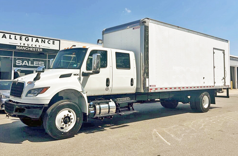 2025 INTERNATIONAL MV CREW CAB 20’ MORGAN PROSCRAPE VAN